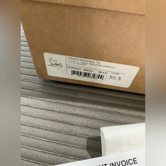 Christian Louboutin Size 39.5
Adoxa Stretch Suede Red-Sole Botties 70 - Picture 4 of 16